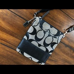 Authentic Coach Crossbody/ Messenger Bag